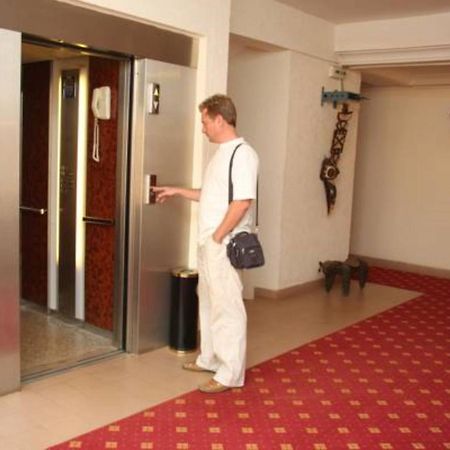 Hotel Splendid Ouagadougou Ngoại thất bức ảnh