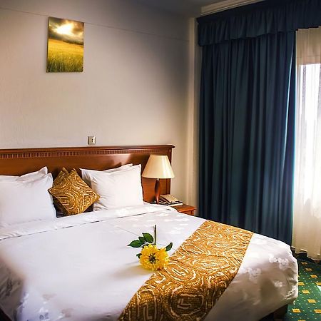 Hotel Splendid Ouagadougou Ngoại thất bức ảnh