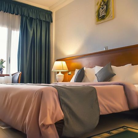 Hotel Splendid Ouagadougou Ngoại thất bức ảnh