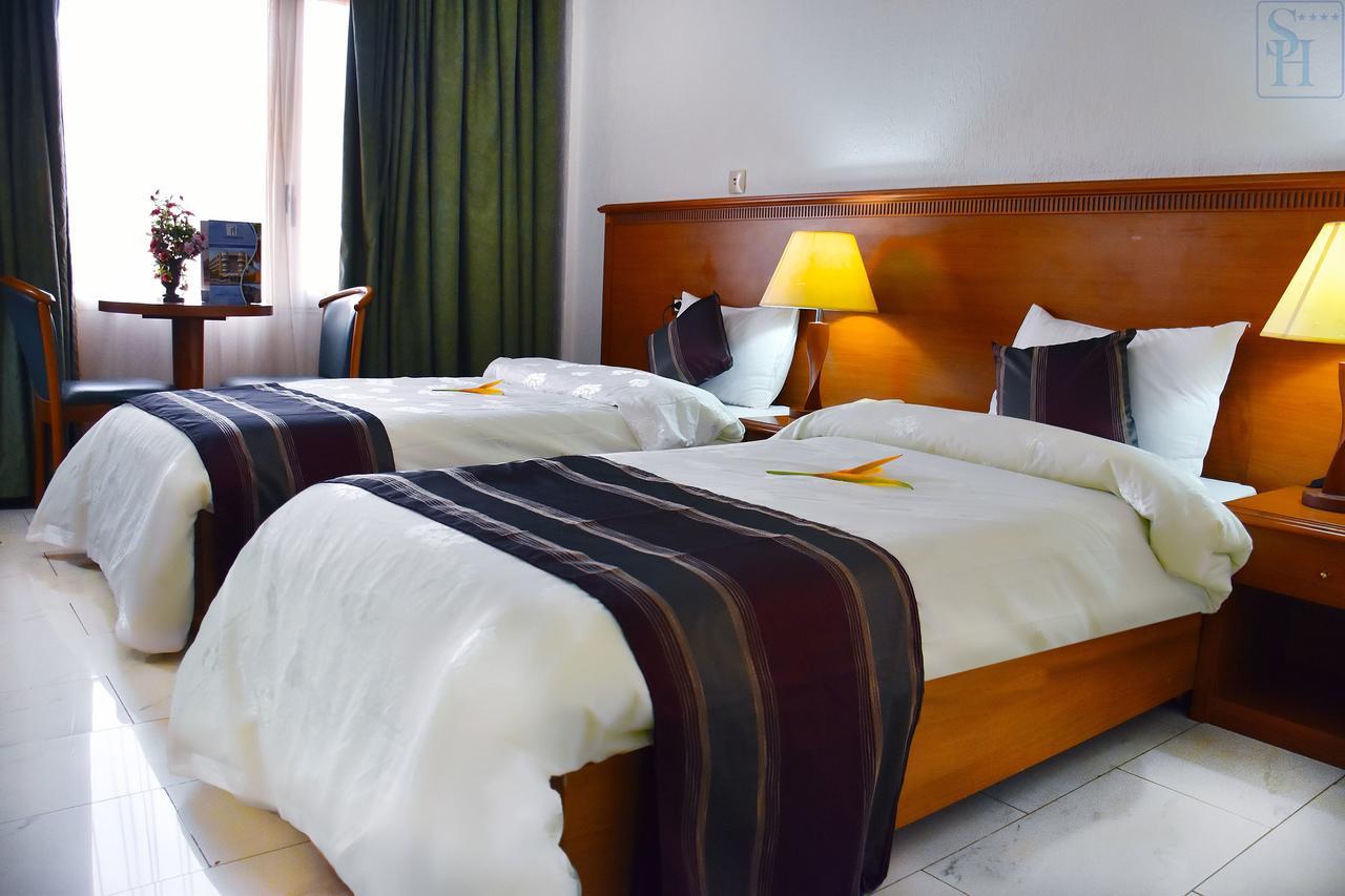 Hotel Splendid Ouagadougou Ngoại thất bức ảnh