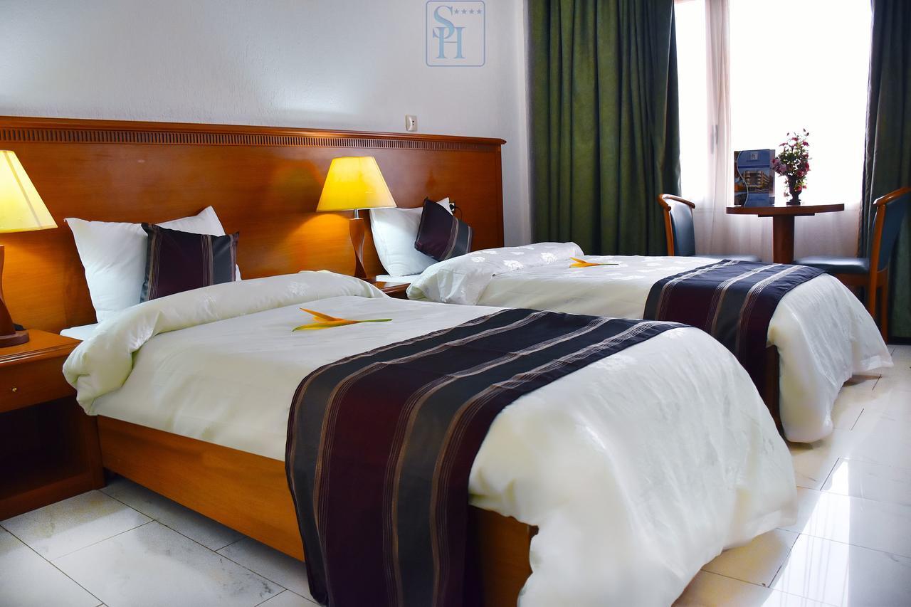 Hotel Splendid Ouagadougou Ngoại thất bức ảnh